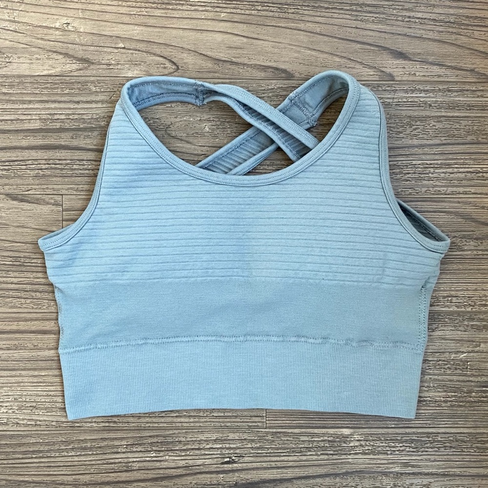 ❌SOLD❌ ALPHALETE VAULT BRA LIGHT GREY
